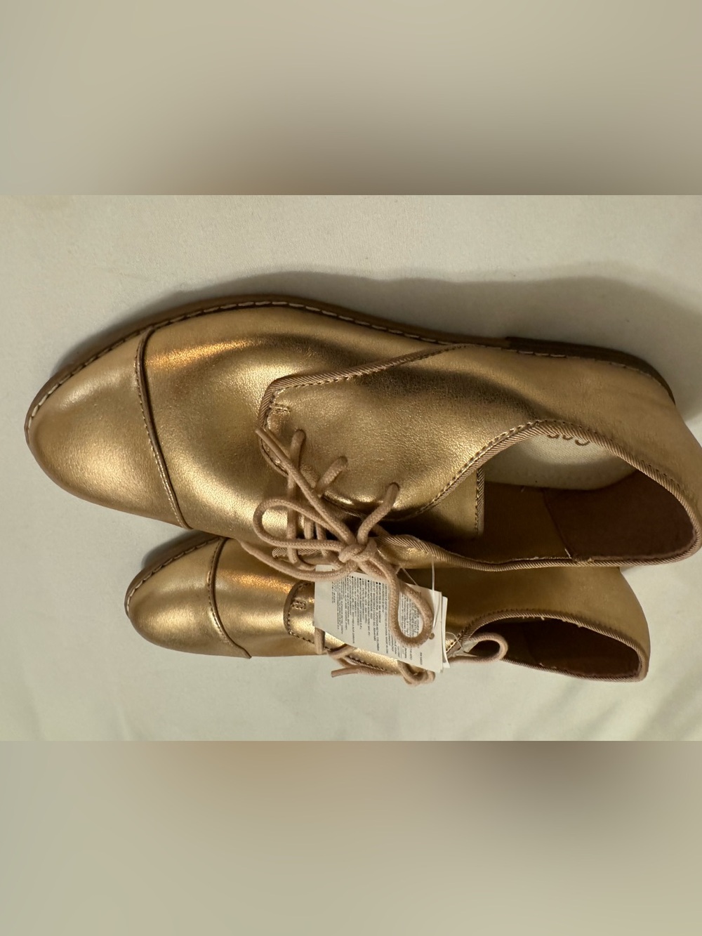GAP Rose Gold Metallic Lace-Up Girl’s Oxford Flats